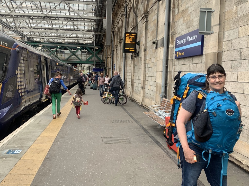 Edinburgh Train Station Edinburgh, Edinburgh Travel Blog