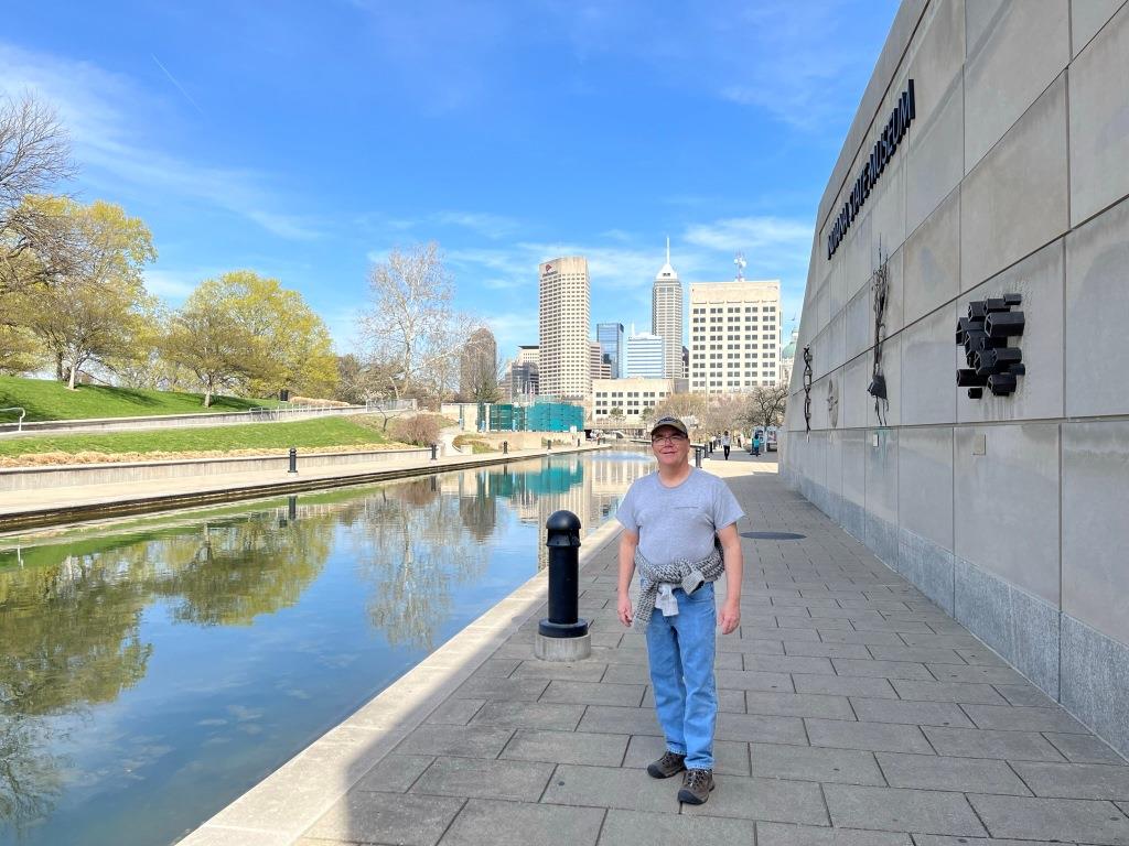Indianapolis central canal walk
